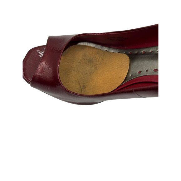 BCBGirls Ariel Ruby Red Tumbled Pearl Patent Leather Peep toe Stiletto Heels sz - Picture 11 of 16